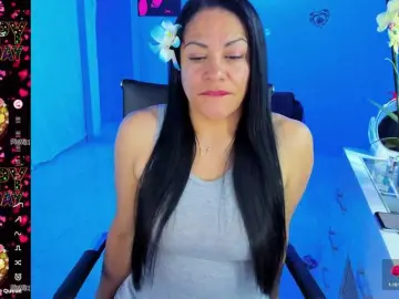 SkaterGal  live sex cam