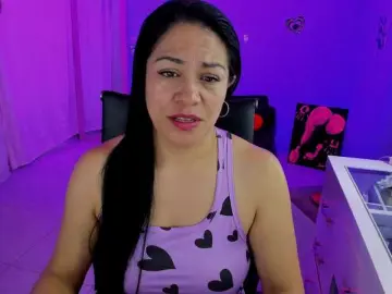 SkaterGal  live sex cam
