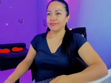 SkaterGal  live sex cam