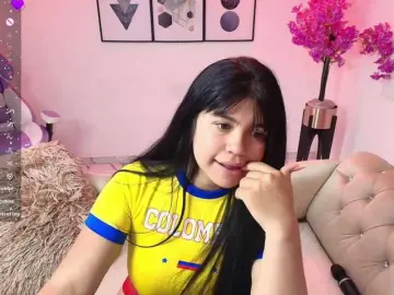 Kitty-meow  live sex cam