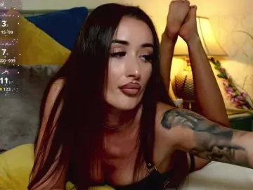 OutrageousOne  live sex cam