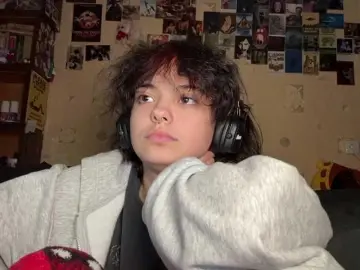RavenLilleberg  live sex cam