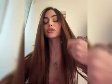 Mayabaker  live sex cam