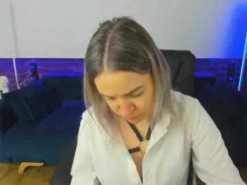 AnnaSnow  live sex cam