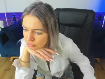 AnnaSnow  live sex cam