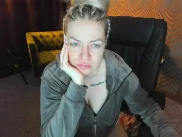 AnnaSnow  live sex cam