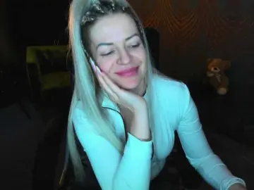 AnnaSnow  live sex cam