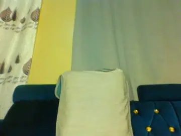 Coconaya  live sex cam