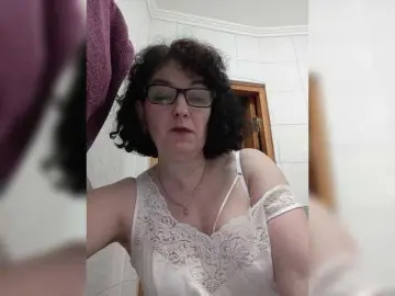 Danccee358  live sex cam