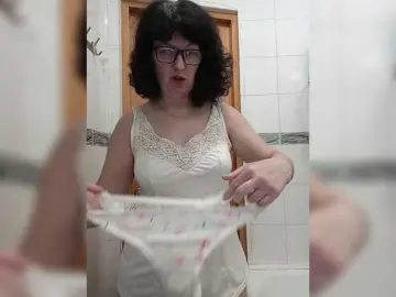 Danccee358  live sex cam