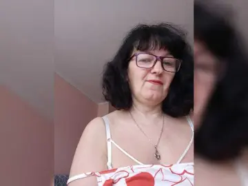 Danccee358  live sex cam