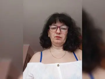 Danccee358  live sex cam