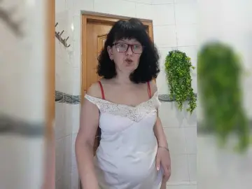 Danccee358  live sex cam