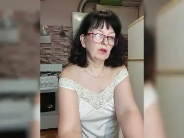 Danccee358  live sex cam