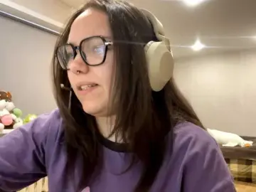 EsterAiu  live sex cam