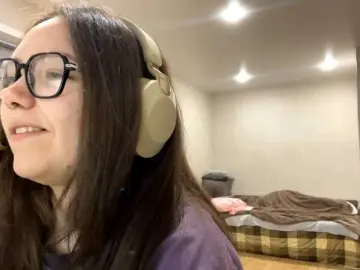 EsterAiu  live sex cam