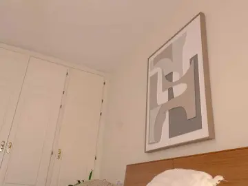 Helenahills  live sex cam
