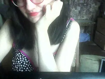 LynnYana  live sex cam