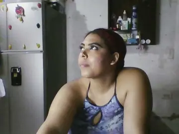 Marce2  live sex cam