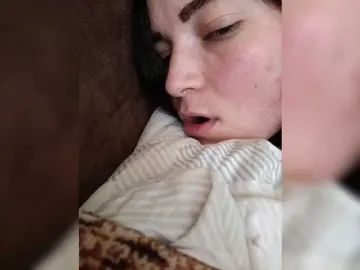 Alice-murrr  live sex cam