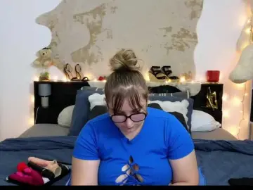 ElvinnaLaFrancaise  live sex cam