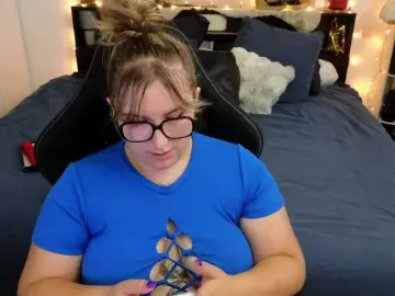 ElvinnaLaFrancaise  live sex cam