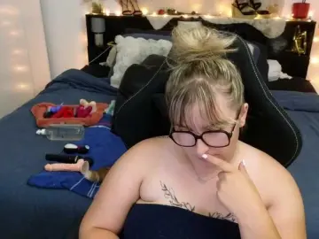 ElvinnaLaFrancaise  live sex cam