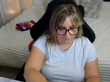 ElvinnaLaFrancaise  live sex cam