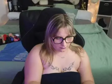 ElvinnaLaFrancaise  live sex cam