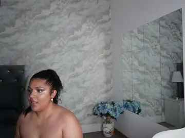 EvaaaSweett  live sex cam