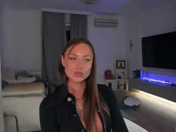 Foxe-Sailey  live sex cam