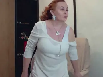 IvettaShine  live sex cam