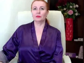 IvettaShine  live sex cam