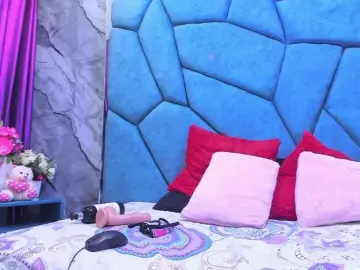 JulietaDiamond  live sex cam