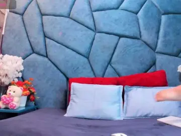 JulietaDiamond  live sex cam