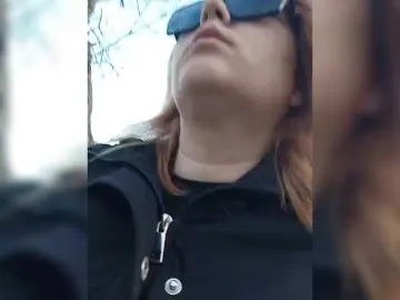 SexyPanda03  live sex cam