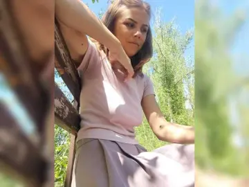 Victoria03  live sex cam