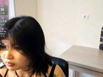 Lenayobondio  live sex cam