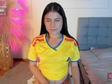 Melanie-gates  live sex cam