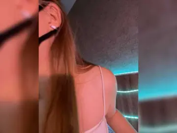 -Summer-  live sex cam