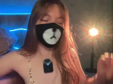 -Summer-  live sex cam