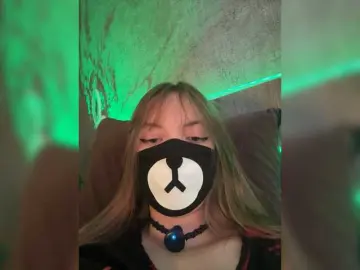 -Summer-  live sex cam