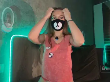 -Summer-  live sex cam