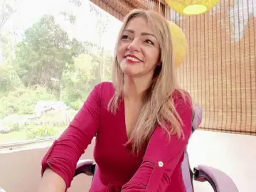 CarolMissoficial  live sex cam