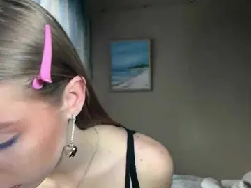 EstellFerkel  live sex cam