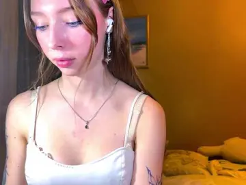 EstellFerkel  live sex cam