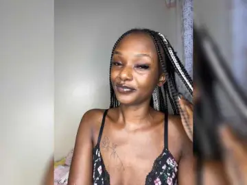 Flirtyysheery  live sex cam