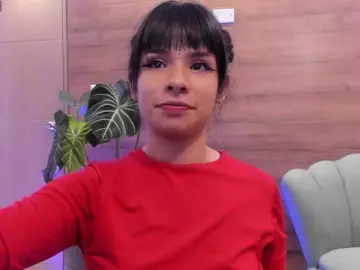 GummyLuv  live sex cam