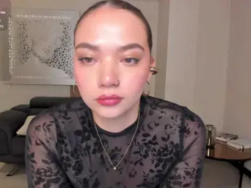 HaleyGreen  live sex cam