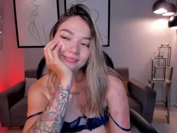 HaleyGreen  live sex cam